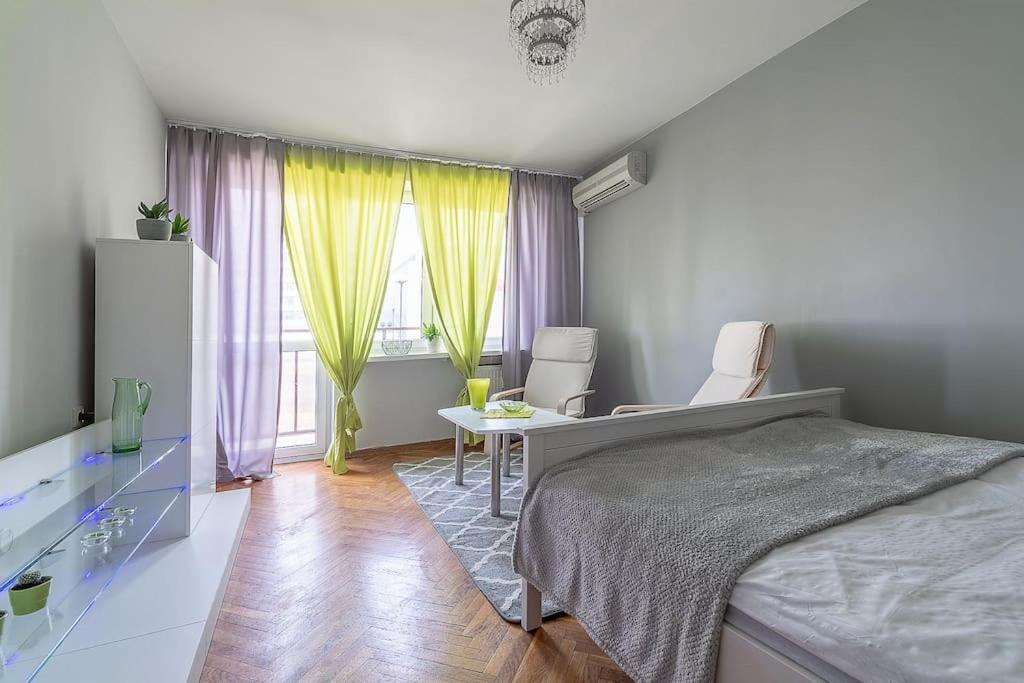 Central Station Gold Street Apartment Varşovia Exterior foto