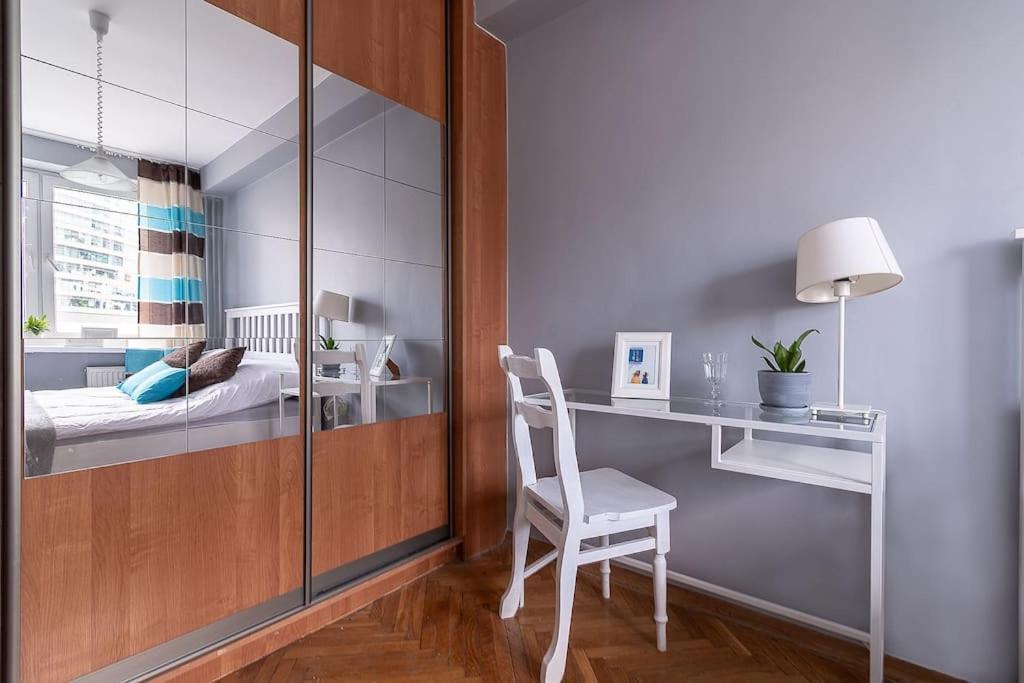 Central Station Gold Street Apartment Varşovia Exterior foto