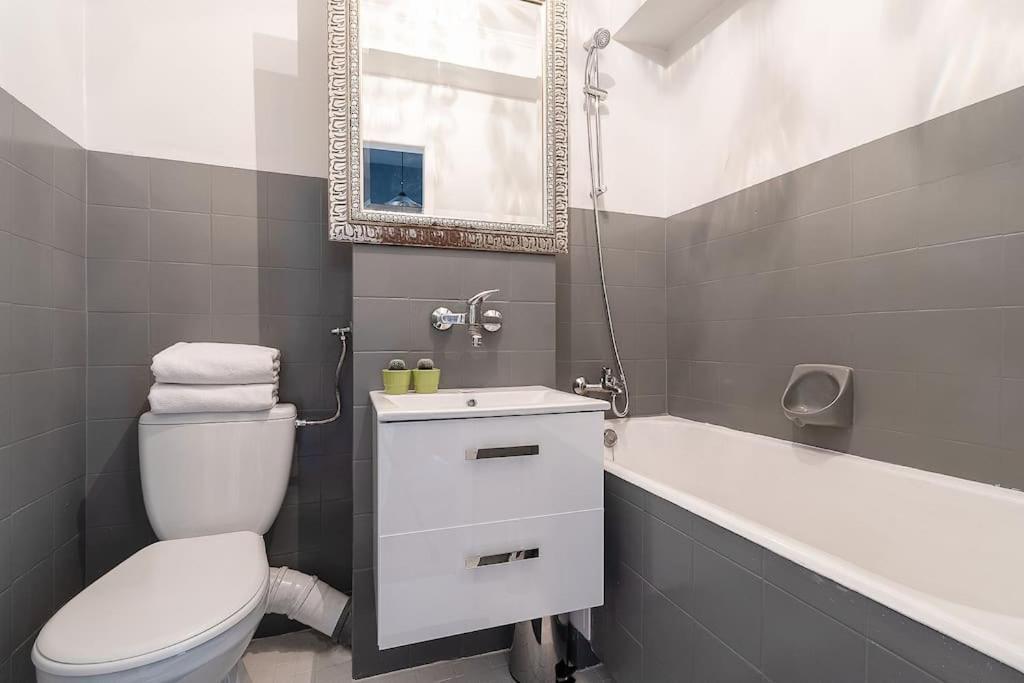 Central Station Gold Street Apartment Varşovia Exterior foto