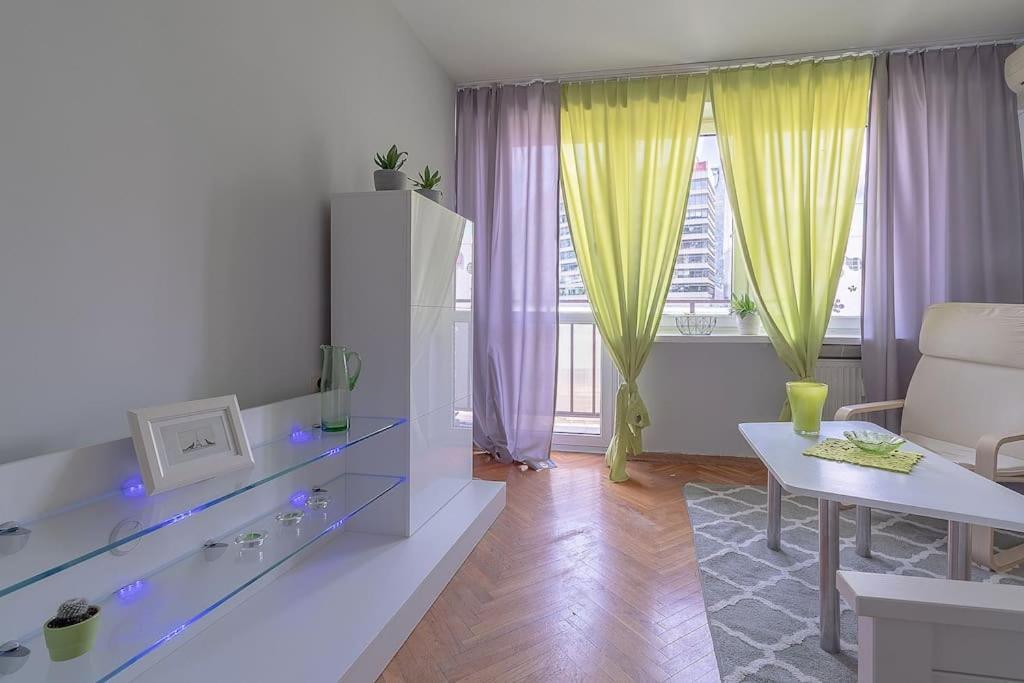 Central Station Gold Street Apartment Varşovia Exterior foto